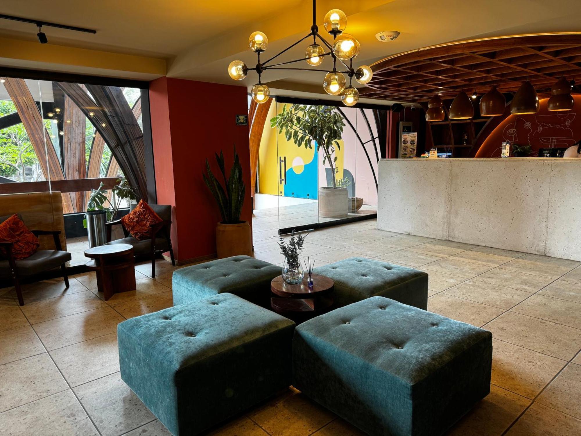 Hotel Ola Chapultepec 瓜达拉哈拉 外观 照片